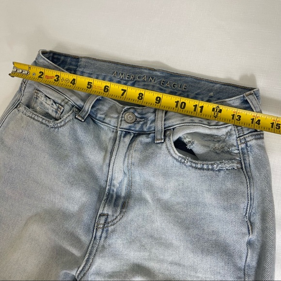 AMERICAN EAGLE OUTFITTERS light washed Mom Jeans light denim blue 4 regular - Picture 6 of 10